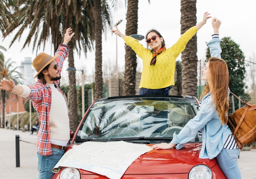 Exploring Dubai’s Culinary Delights with Rented Vehicles: