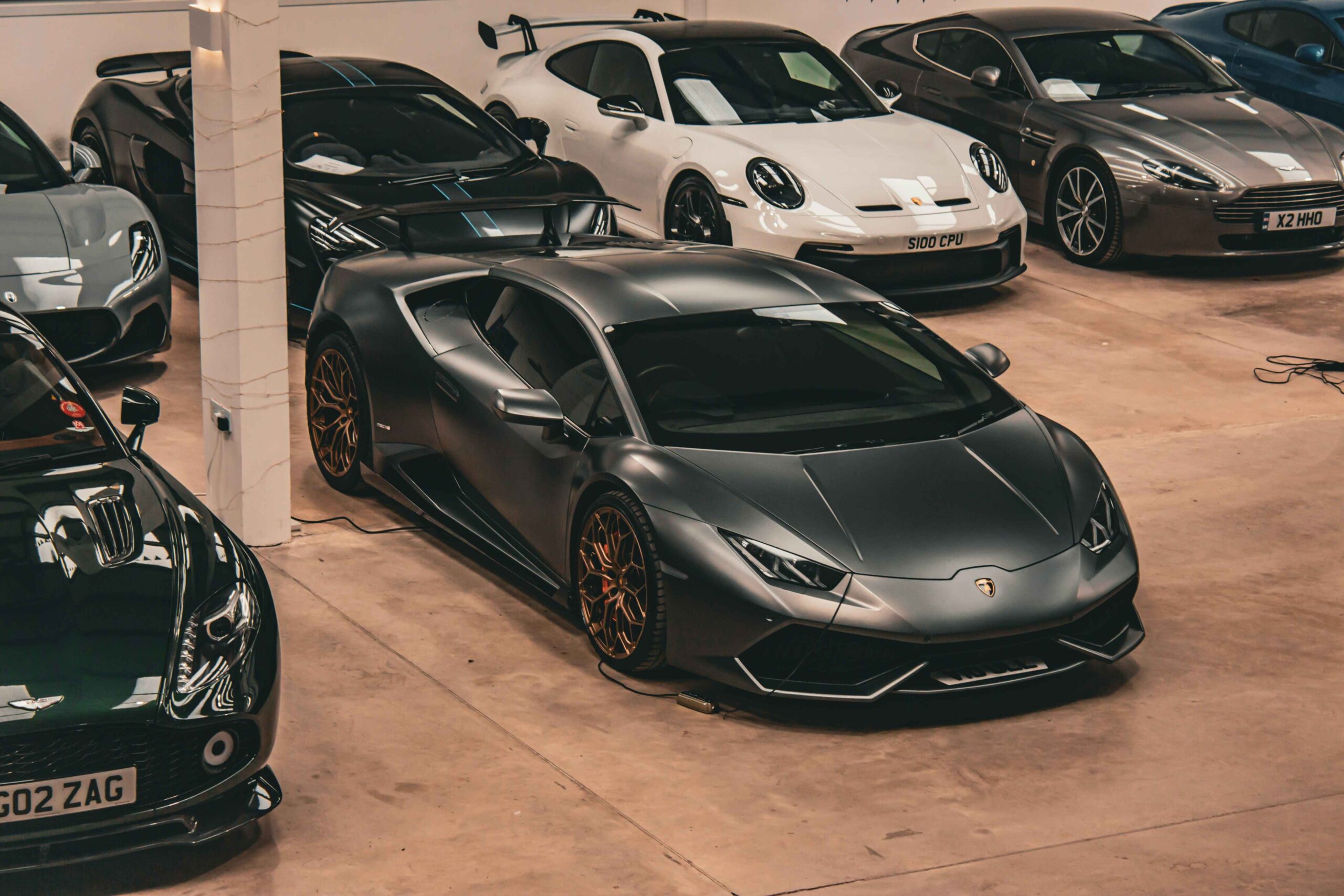 Start Your Journey Right with Car Rentals in Dubai